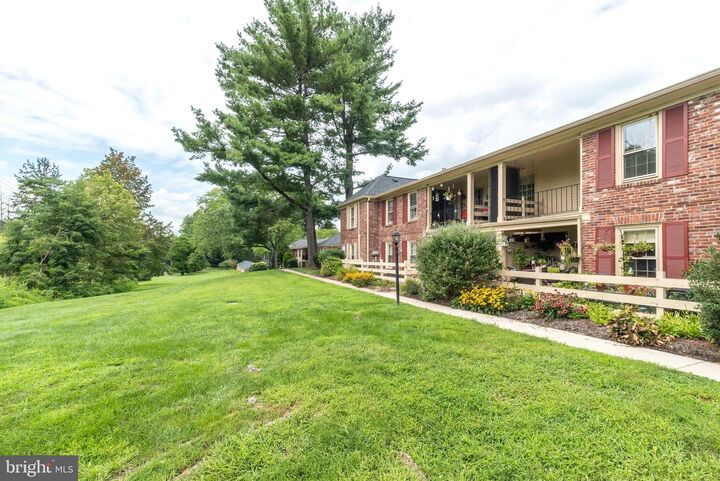 Property Photo:  115 Macklenburg Drive L 20G  PA 19422 