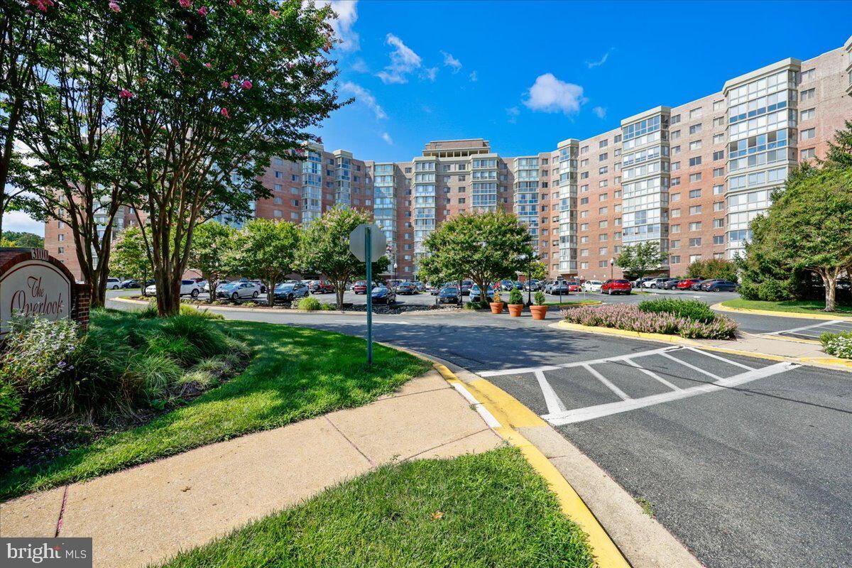 Property Photo:  3100 N Leisure World Boulevard 109  MD 20906 