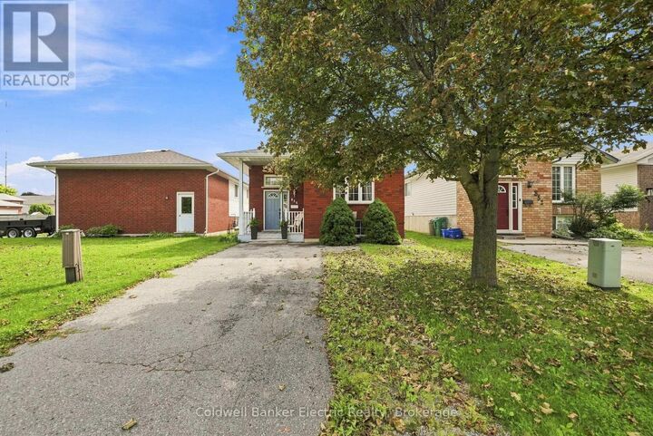 Property Photo:  854 Abbey Lane  ON K9H 7N6 