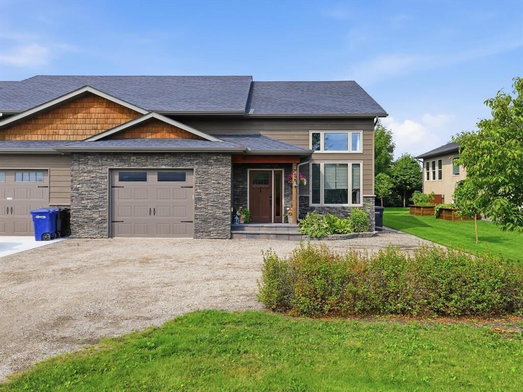 Property Photo:  54 Sheila Drive  MB R0A 1C0 