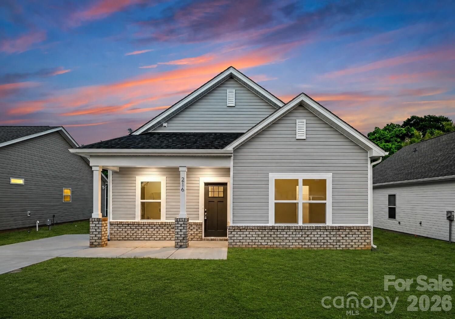 Property Photo:  613 E Ratchford Avenue  NC 28054 