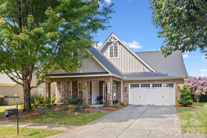 Property Photo: 8632 Sequoia Grove Lane NC 28214