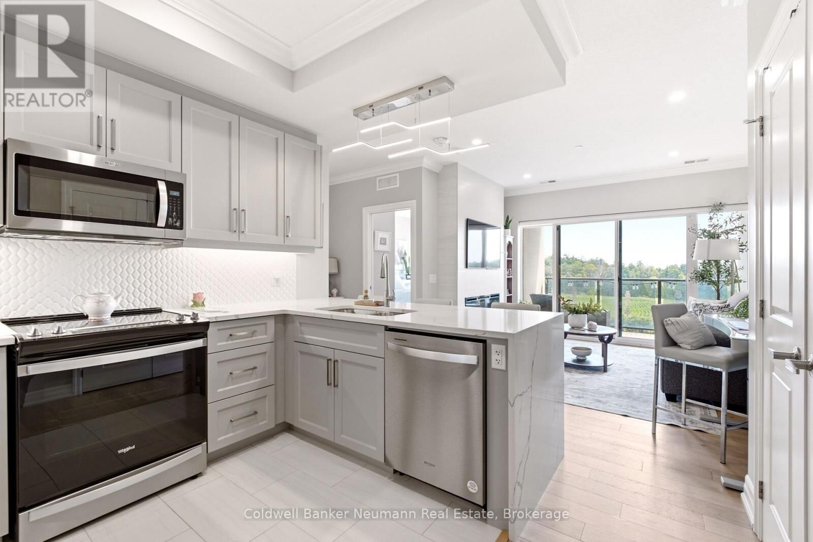 Property Photo:  1880 Gordon Street 401  ON N1L 0P6 