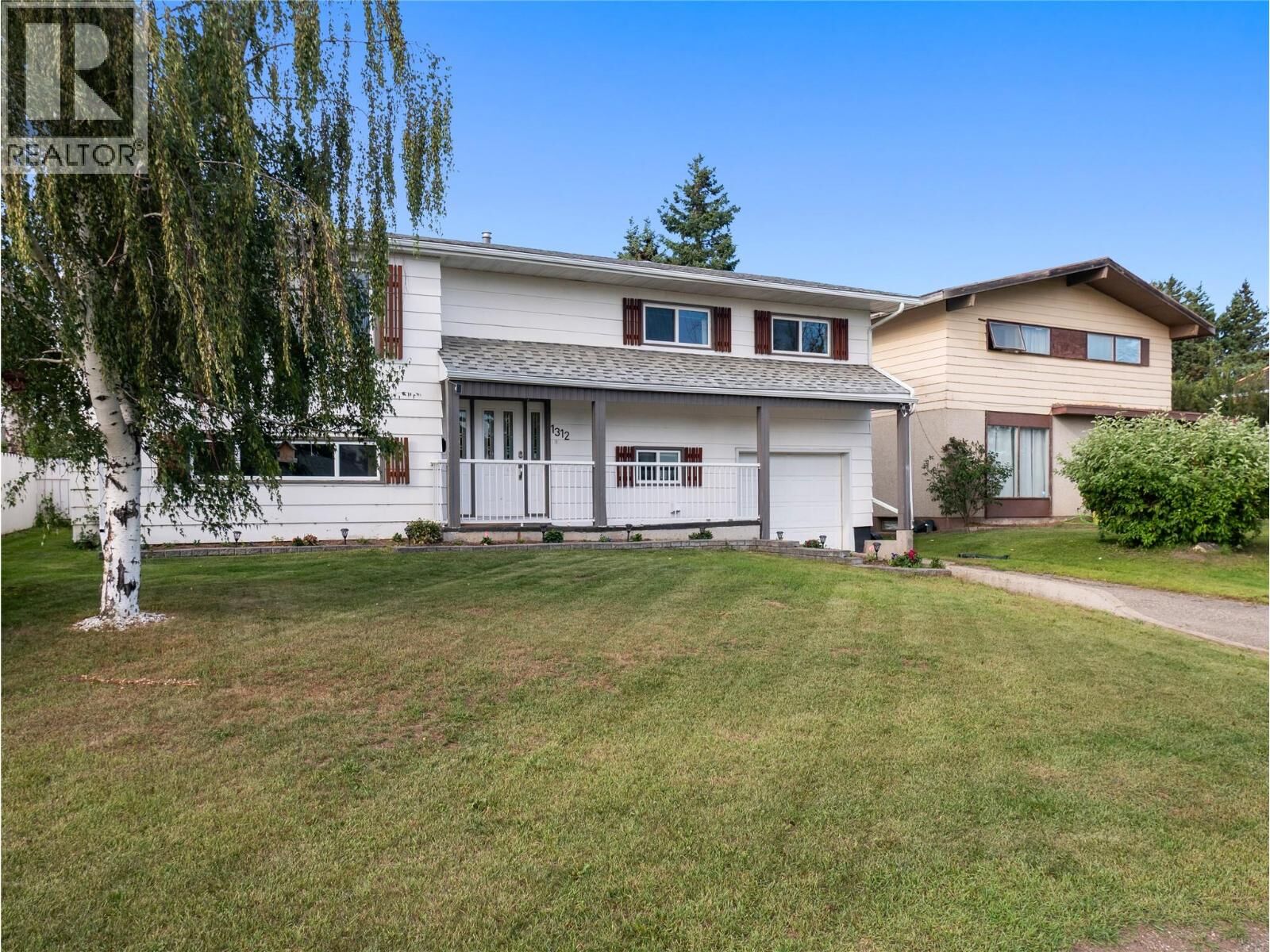 Property Photo:  1312 92 Avenue  BC V1G 1C3 