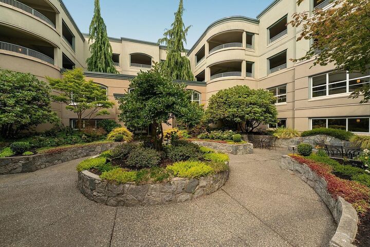 Property Photo:  1725 128 Street 203  BC V4A 3V2 