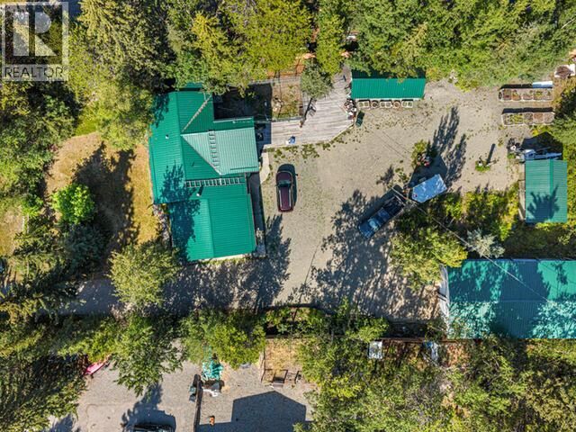 Property Photo:  1308 Elm Street  YT Y1A 4B5 