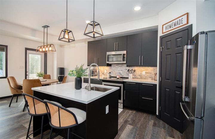 Property Photo: 230 McLean Avenue MB R1A 0T6