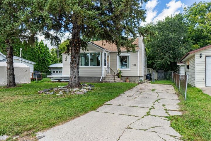 226 Alison Avenue — photo 1
