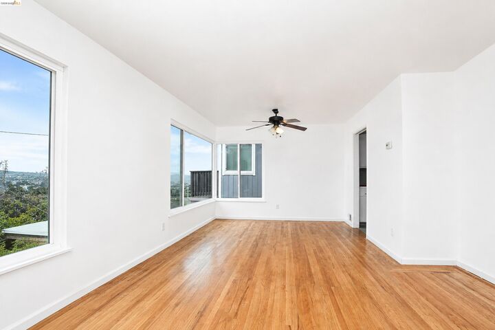 Property Photo:  6556 Claremont Ave  CA 94805 