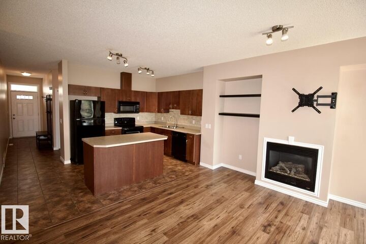 Property Photo:  3010 33 Avenue NW 38  AB T6T 0C3 