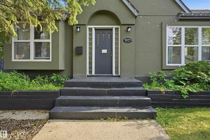 Property Photo:  5507 49 Avenue  AB T9A 0R5 
