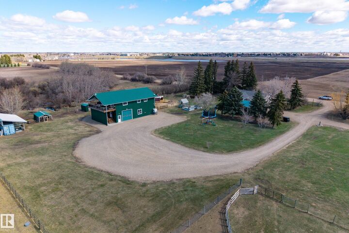 Property Photo:  55506 Rge Road 254  AB T8R 1A1 