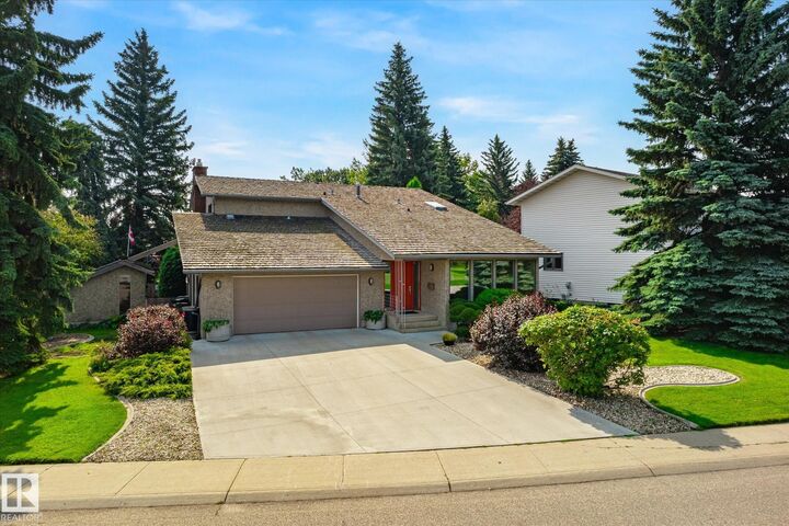 241 Greenoch Crescent NW — photo 1