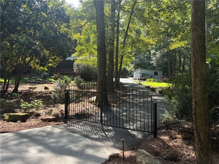 Property Photo: 655 Mays Road GA 30281