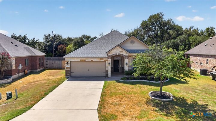 Property Photo: 274 Chering Drive TX 76513