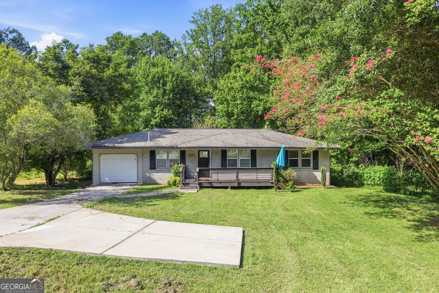 Property Photo: 2250 Bouldercrest Road SE GA 30316