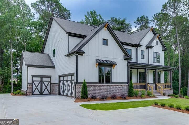 Property Photo:  5370 Settingdown Road  GA 30041 