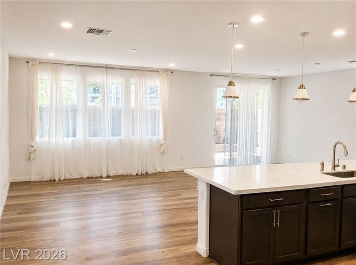 Property Photo: 7049 Cottage Vista Avenue NV 89113
