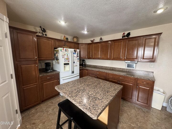 Property Photo:  201 4th Street NW  ND 58523 