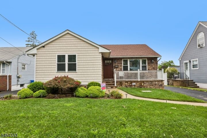 Property Photo: 114 Hobart Ave NJ 07070