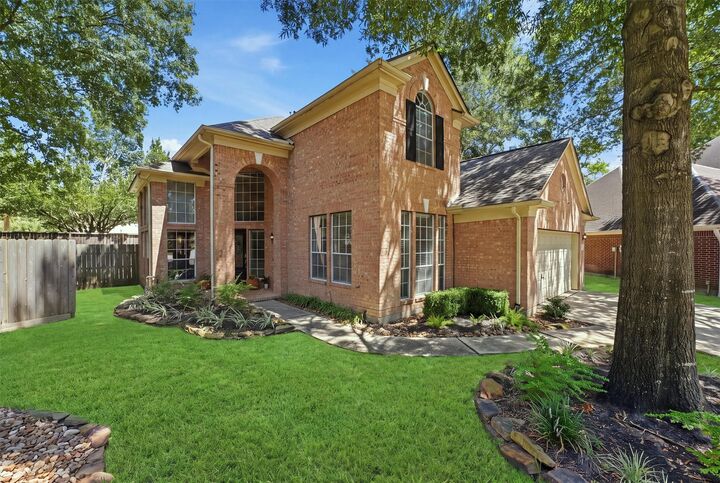 Property Photo: 2426 Mills Creek Drive TX 77339