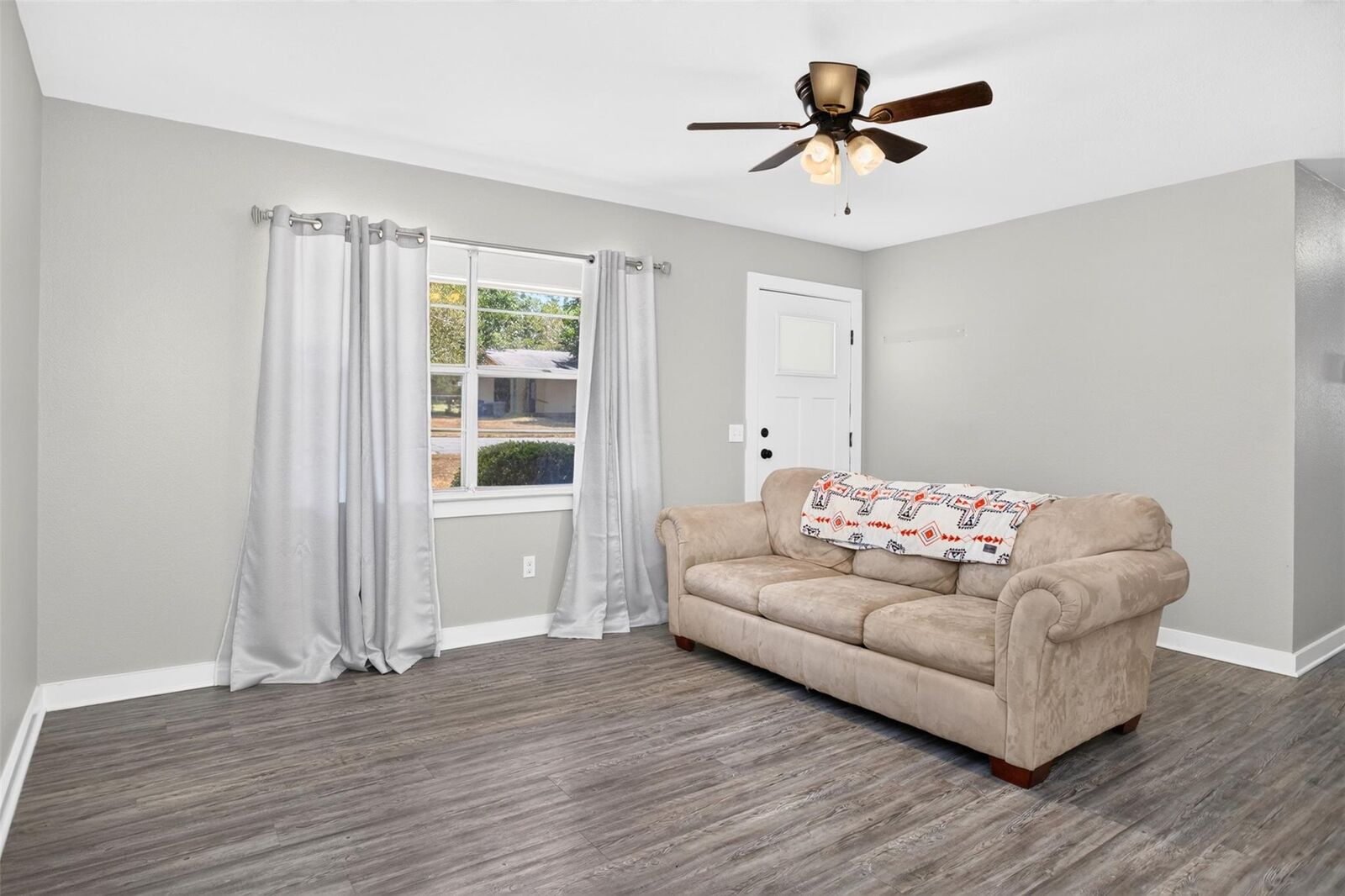 Property Photo:  109 Frankens Street  TX 75941 