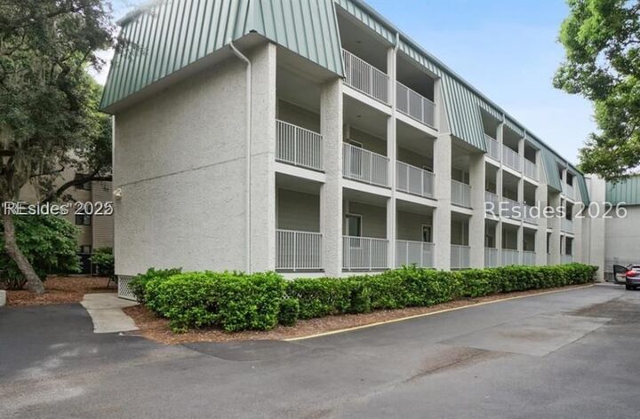 Property Photo: 15 S Forest Beach Drive 2G SC 29928