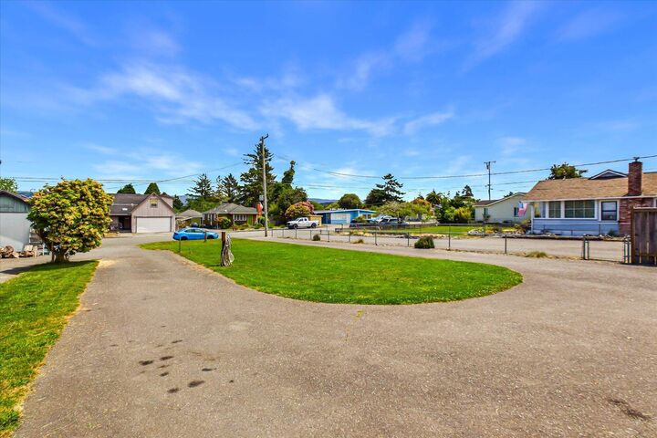 Property Photo: 1840 Quaker Street CA 95501
