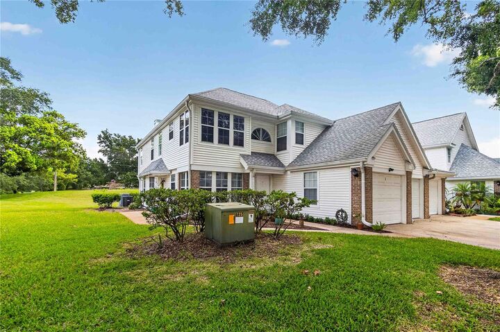 Property Photo:  4807 Coachmans Drive 2402  FL 32812 