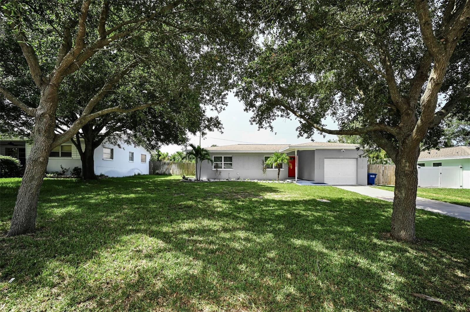 Property Photo: 2003 6th Avenue SW FL 33770