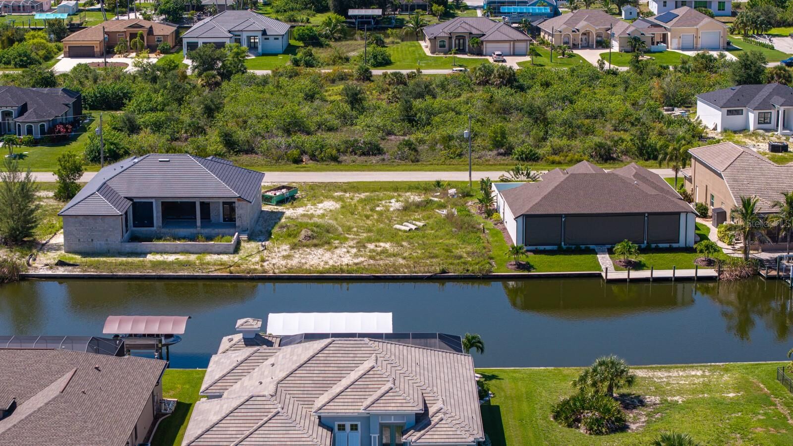 Property Photo: 15068 Aquarius Circle FL 33981