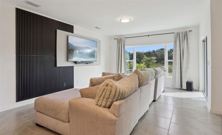 Property Photo:
