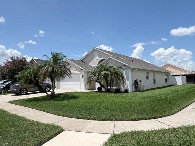 Property Photo:  3109 Heritage Park Way  FL 32837 