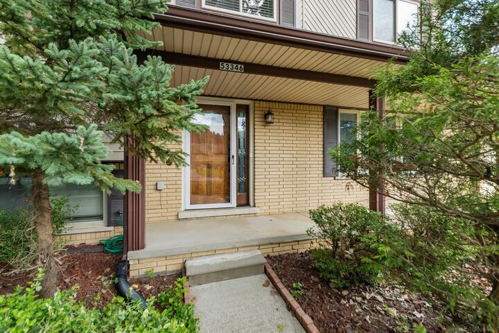Property Photo:  53346 Ruann Drive  MI 48316 