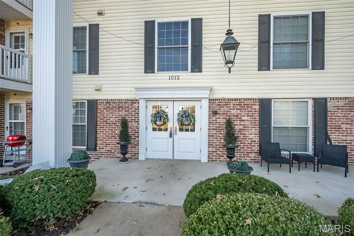 Property Photo:  1512 Bedford Forge Court 19  MO 63017 