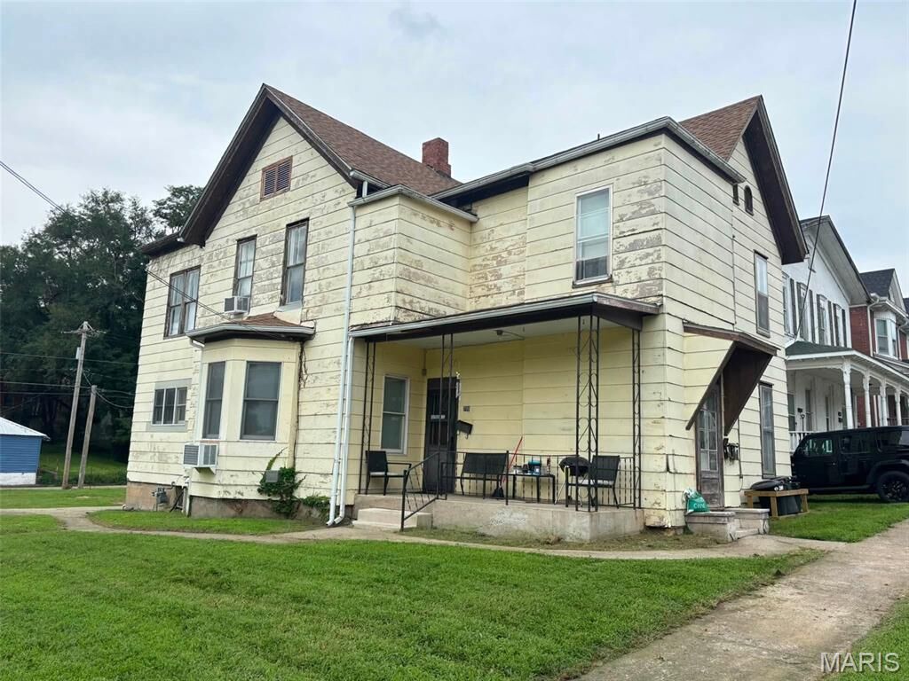 Property Photo: 700 Center Street MO 63401