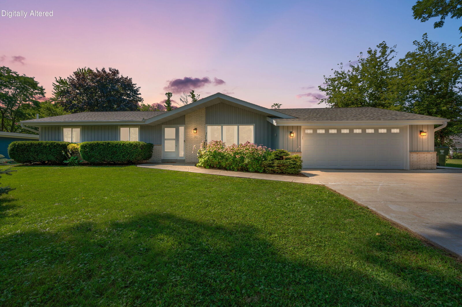 Property Photo: 501 W Bayfield Ave WI 53217