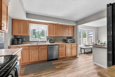 Property Photo:  2015 Richmond Ave  WI 54220 
