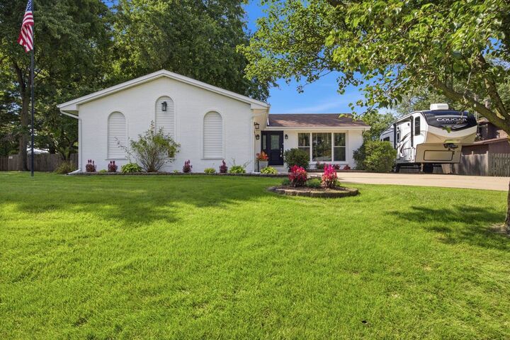 Property Photo: 15162 S Thomas Court IL 60544