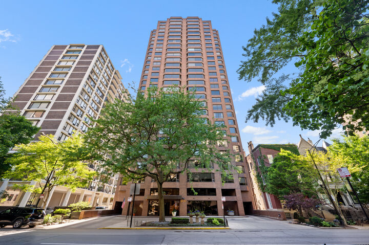 Property Photo:  1410 N State Parkway 27B  IL 60610 