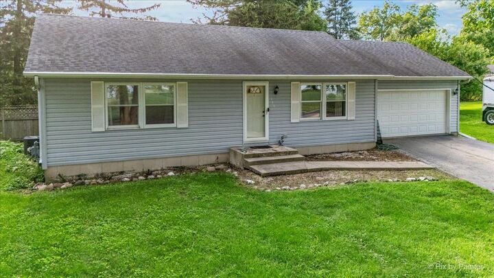Property Photo: 315 S Woodlawn Road IL 60113
