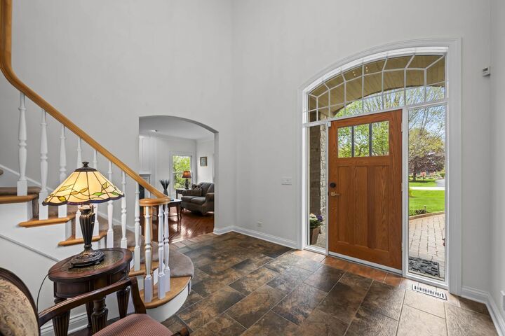 Property Photo:  25568 N Countryside Drive  IL 60010 