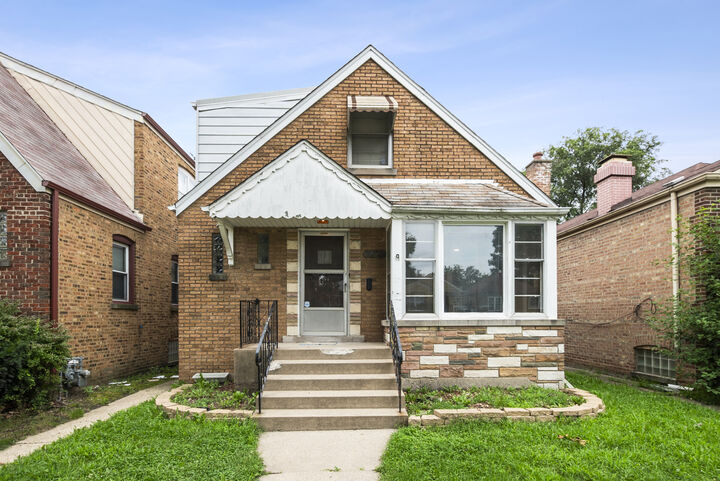 Property Photo: 14304 S La Salle Street IL 60827
