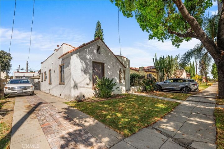 Property Photo: 6771 California CA 90805