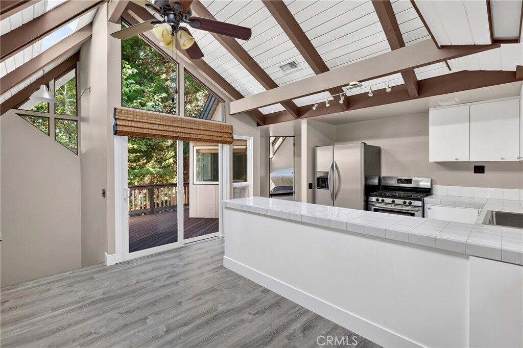 Property Photo:  594 W Victoria Court  CA 92352 