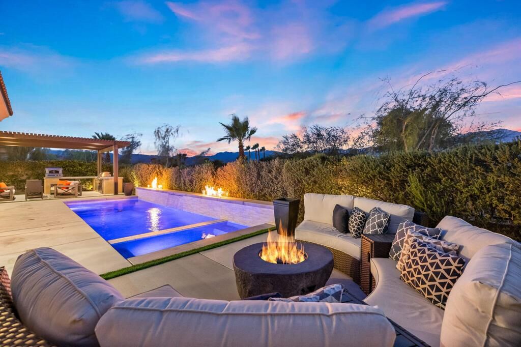 Property Photo:  40 Burgundy  CA 92270 