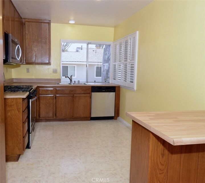 Property Photo:  2470 Coventry Circle 66  CA 92833 