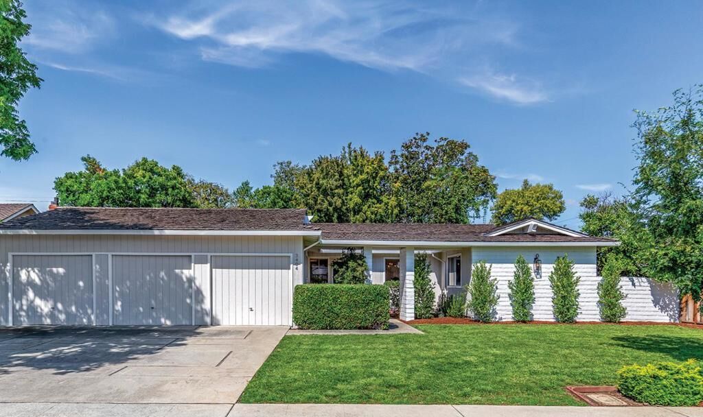 Property Photo:  3404 Ridgemont Drive  CA 94040 