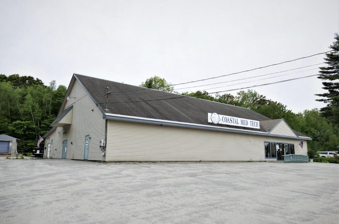 Property Photo:  25 Douglas Highway  ME 04605 