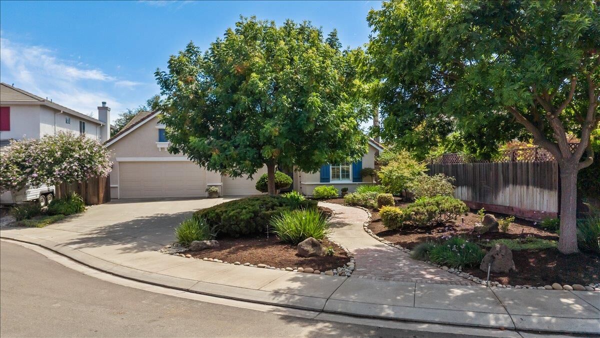 Property Photo:  2908 Winged Foot Court  CA 95355 